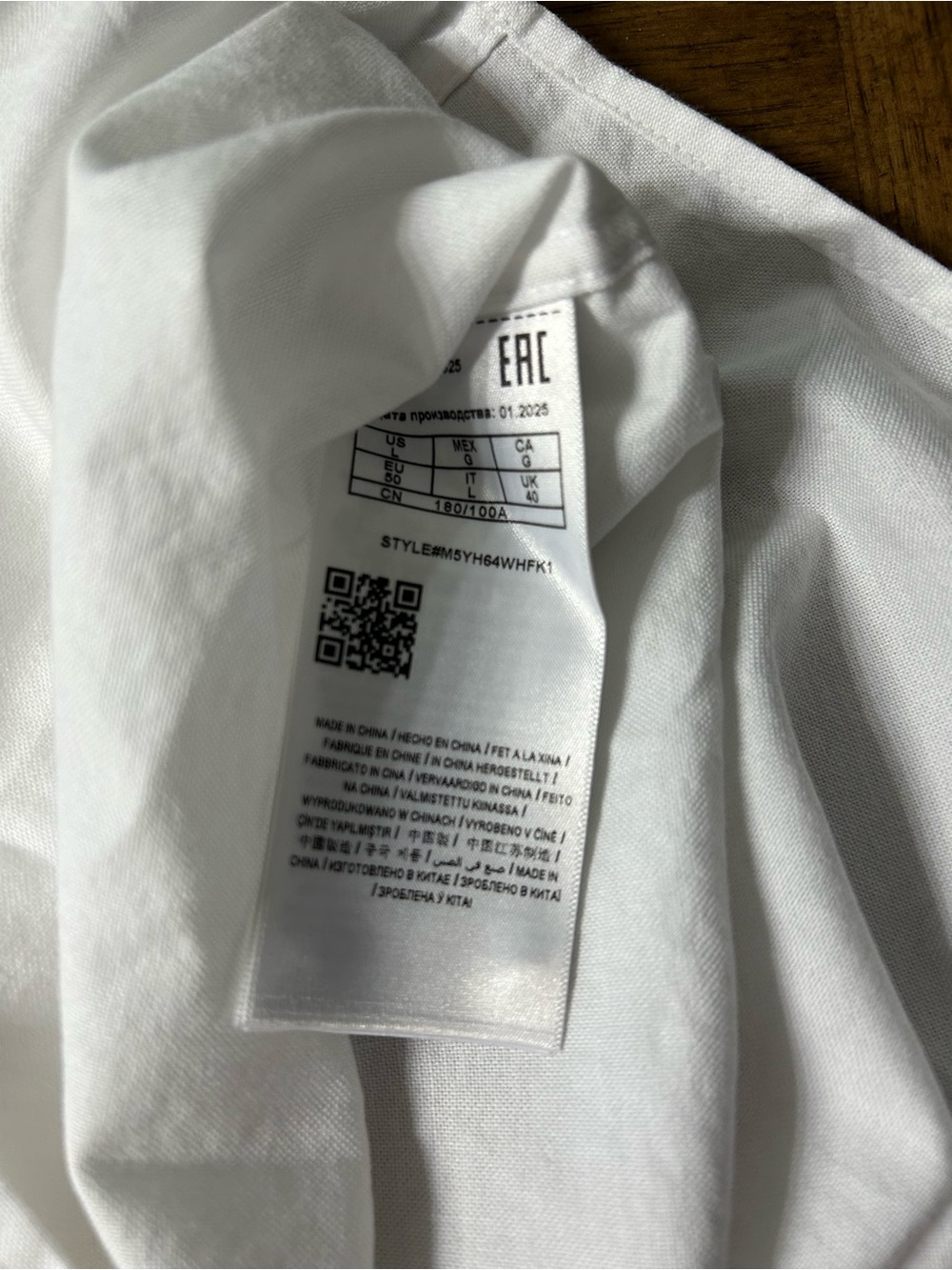 NWT Guess Jeans White Button-Down Oxford Shirt - Men's - Picture 6 of 7